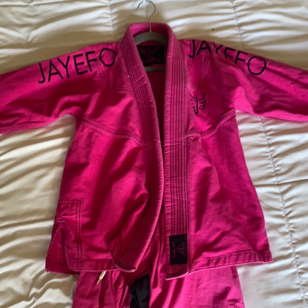 jayefo pink kids jiujitsu gi size K0